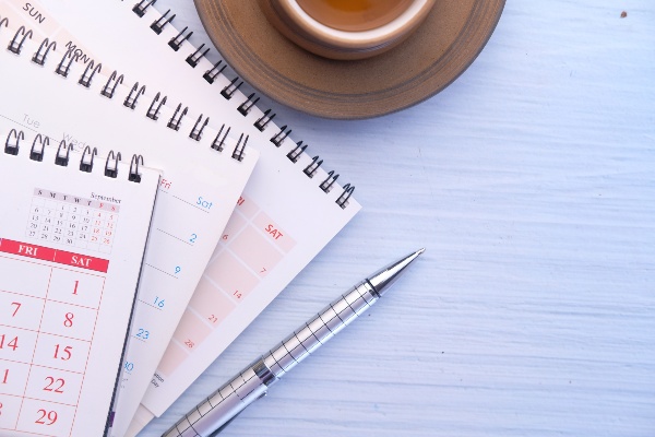 medidas de calendario de escritorio